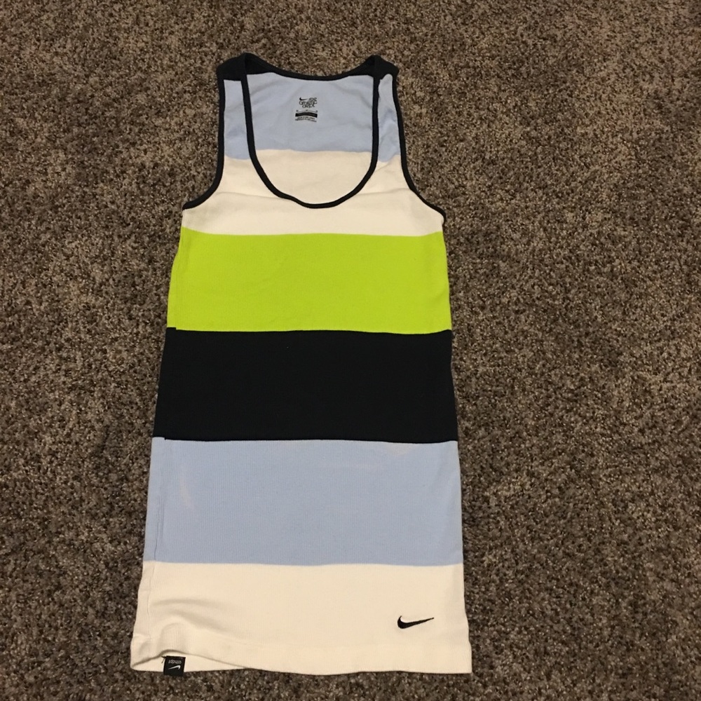 Used Nike Women’s Tank Top Size Medium